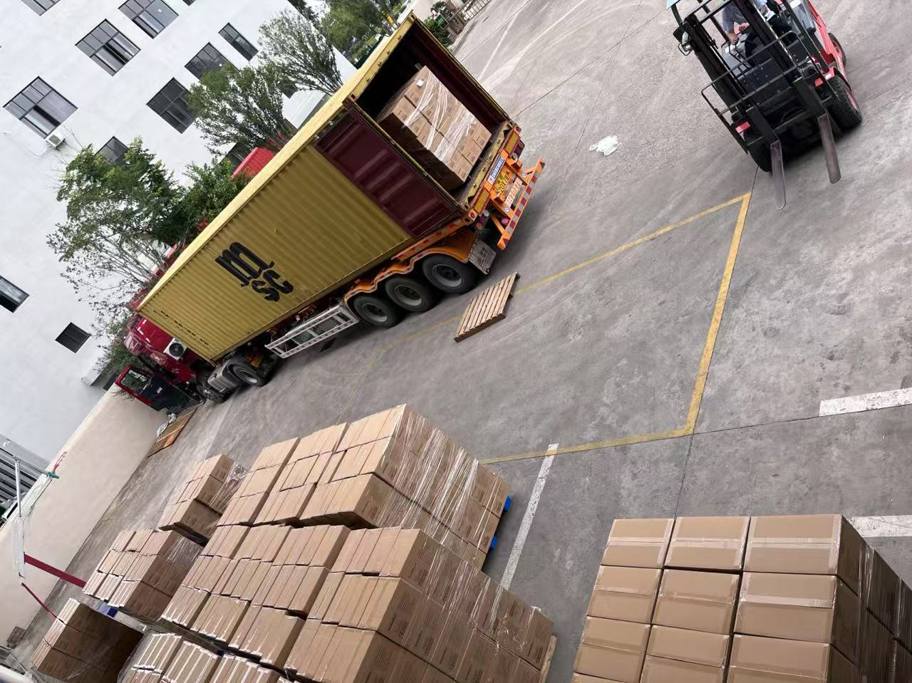 Landsign saatis kaubapartiisid edukalt kohale